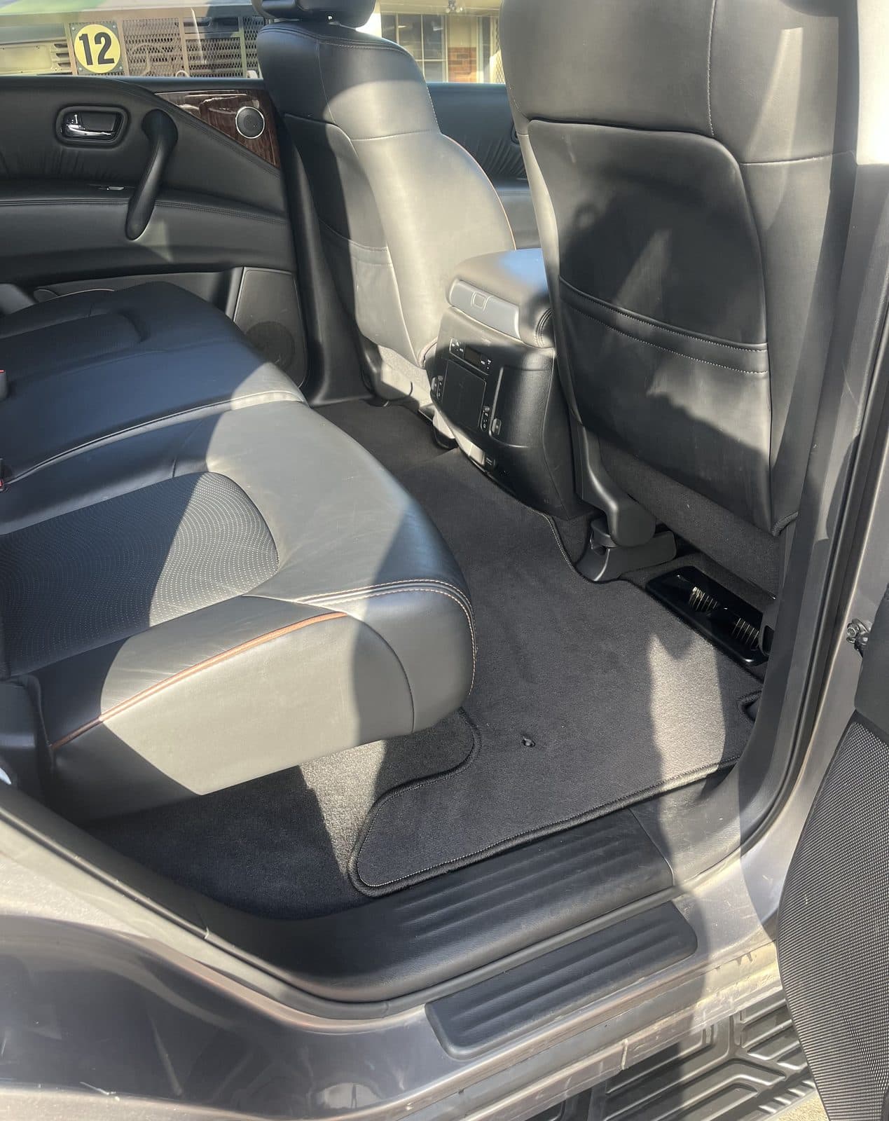 Rear floor and seats — Nissan Patrol